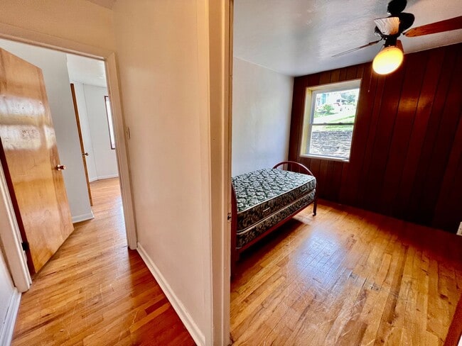 Building Photo - 212 N Highland Ave