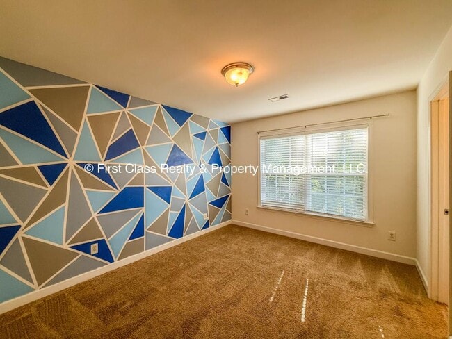 Building Photo - 710 Tavern Ct