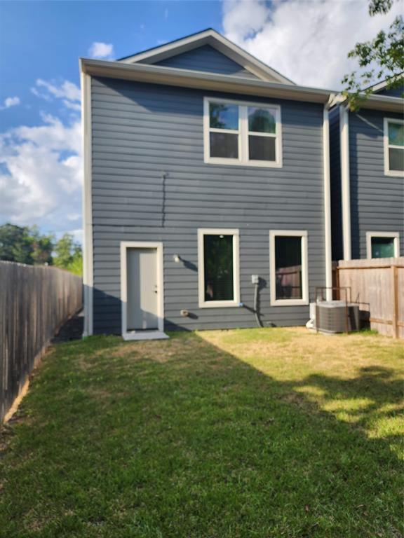 Building Photo - 4536 Sunflower St