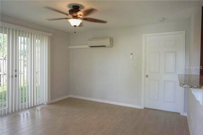 Building Photo - 14026 E Parsley Dr