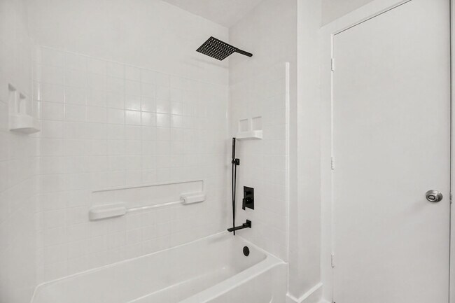 Building Photo - 431 Laurel Timbers Dr