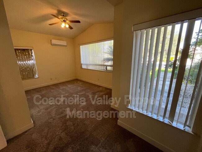 Building Photo - 77597 Carinda Ct