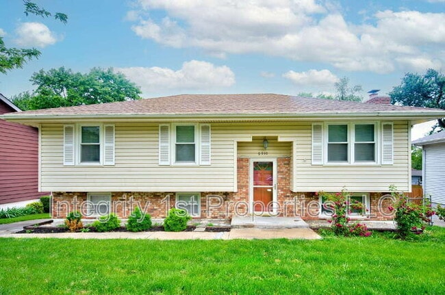 Building Photo - 6910 NW Belvidere Pkwy