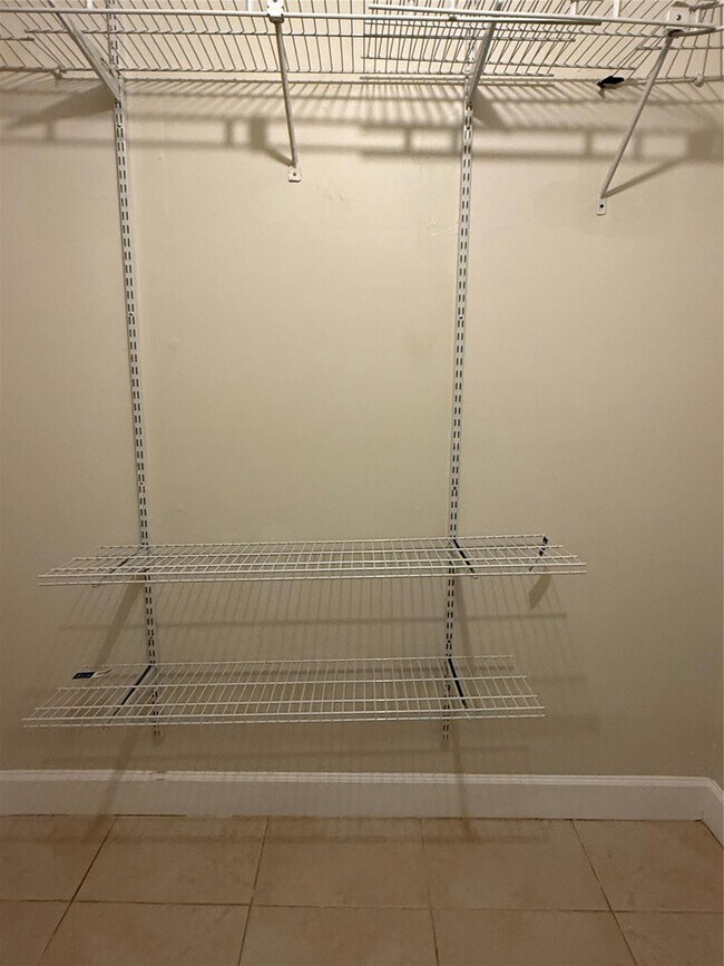 Building Photo - 10773 Cleary Blvd