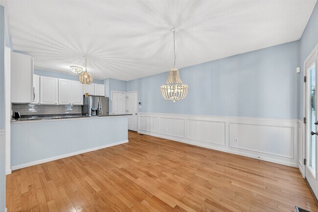 Building Photo - 3275 Simeon Bunker St