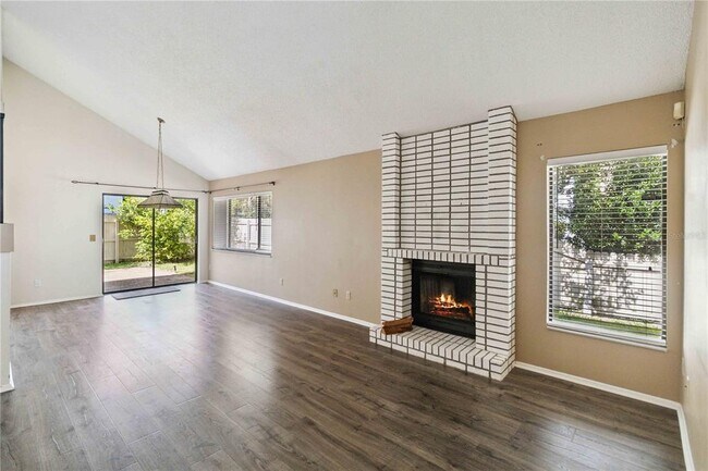 Building Photo - 610 Torrey Oaks Ct