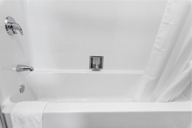 Building Photo - 95 Broadway-SI ID1240368P