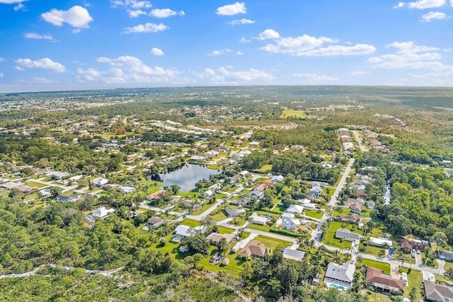 Building Photo - 5854 SE Orange Blossom Trail