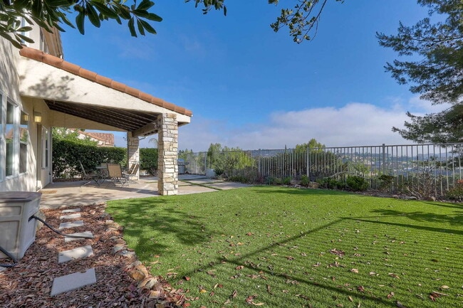 Building Photo - Highland Ranch Spring Valley 2-story 3 bd / 3.5 ba Home w Garage, Yard + MORE!