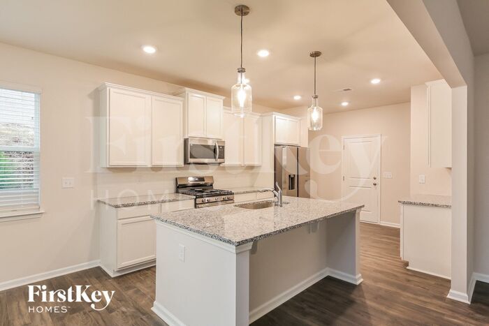 Building Photo - 1302 Eagledale Pl
