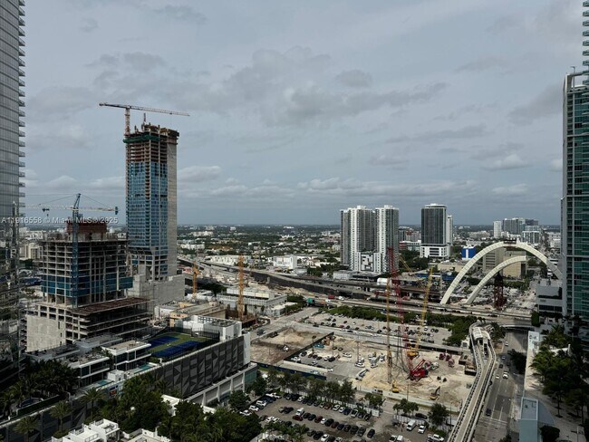 Building Photo - 888 Biscayne Blvd