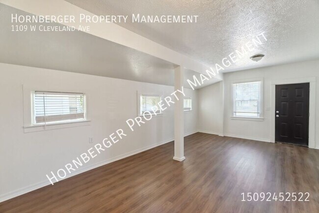 Building Photo - 1109 W Cleveland Ave