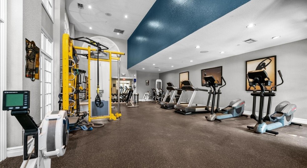 Building Photo - 5720 Forest Park Rd