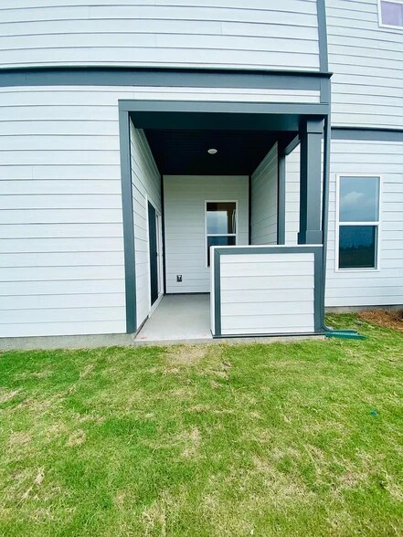 Building Photo - 9241 Harwen Ln