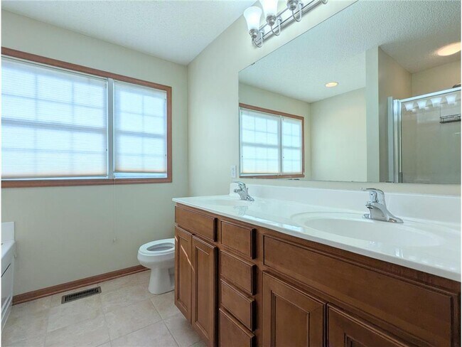 Building Photo - 11170 Sand Castle Dr