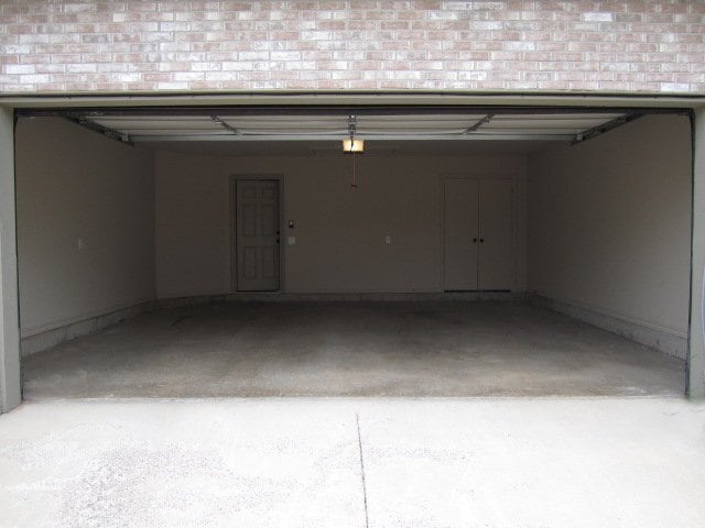 Building Photo - 132 Rue De Montserrat