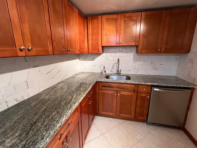 Building Photo - 7745 SW 86th St