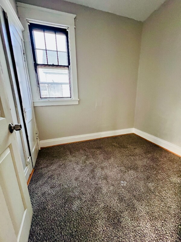 Building Photo - 197 Cable St