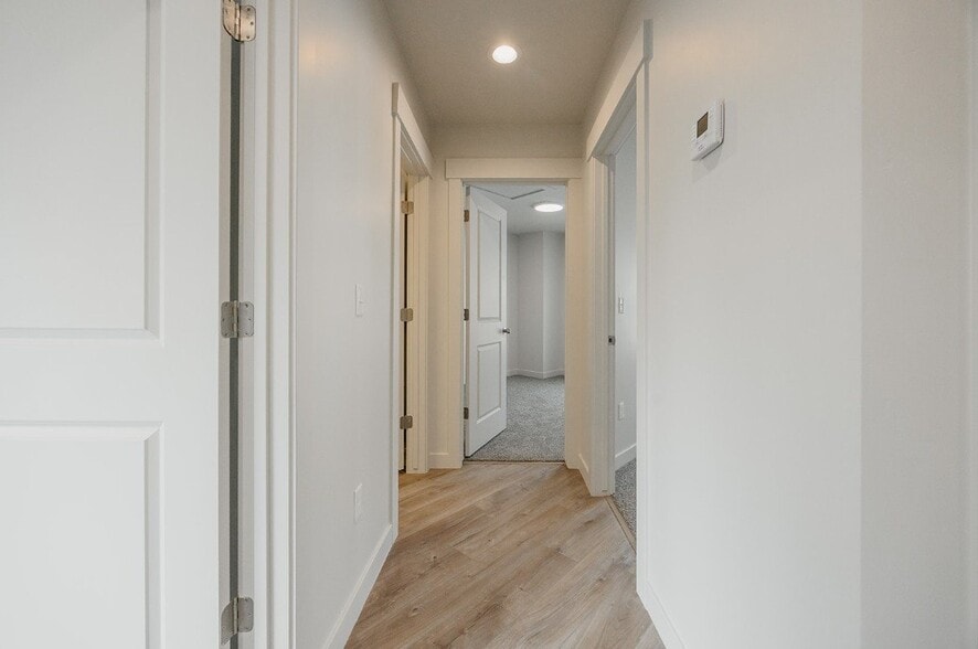 Building Photo - 688 E 500 S