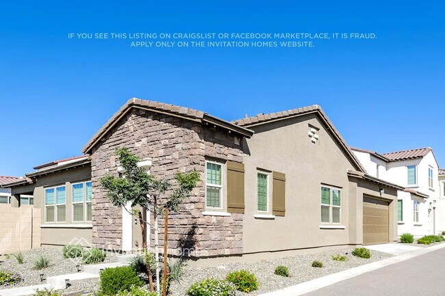 Building Photo - 18948 W Reade Ave