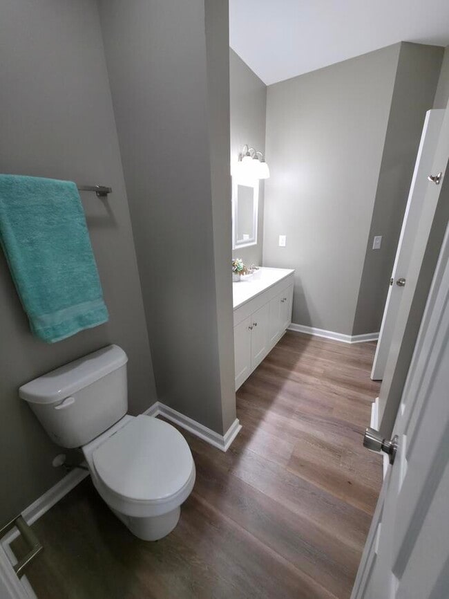 Building Photo - 156 Charlotte Cir