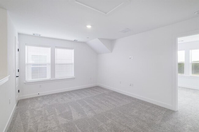 Building Photo - 507 Terrier Trl