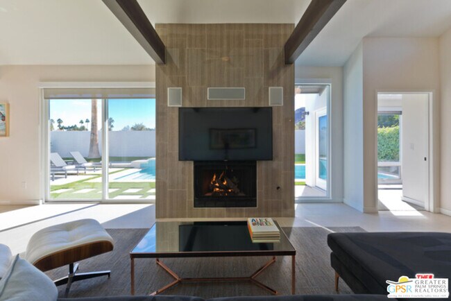 Building Photo - 3545 Ridgeview Cir S