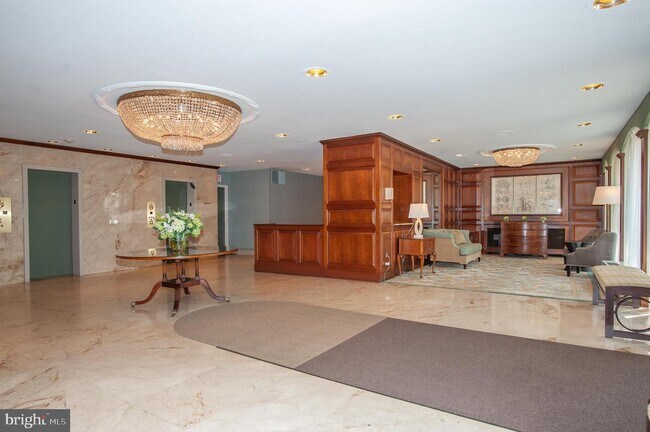 Building Photo - 4501 Arlington Blvd