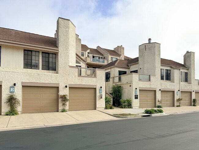 Building Photo - 407 Shoreview Dr