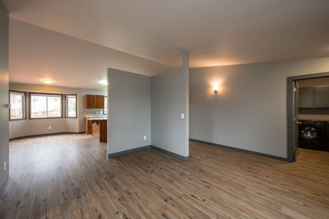 Building Photo - 3 Bedroom, 2 Bath Home in Ferndale