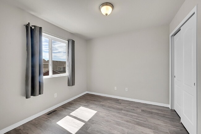 Building Photo - $2,340.95 with $300 off the first month's rent, 2 Beds, 2.5 Baths, Captivating Home in Colorado S...