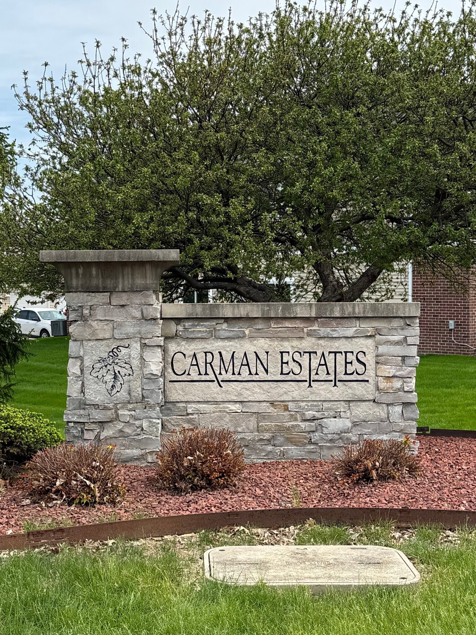 Building Photo - 2323 E Porter Ave