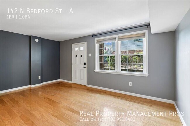 Building Photo - 142 N Bedford St