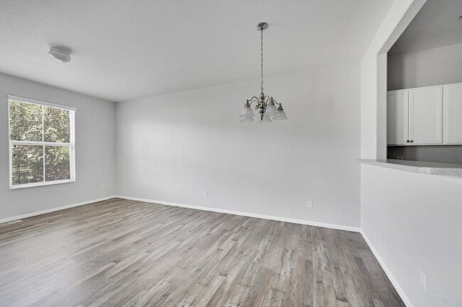 Building Photo - $1,850.00 - 2 Bedrooms, 2.5 Bathrooms Town...