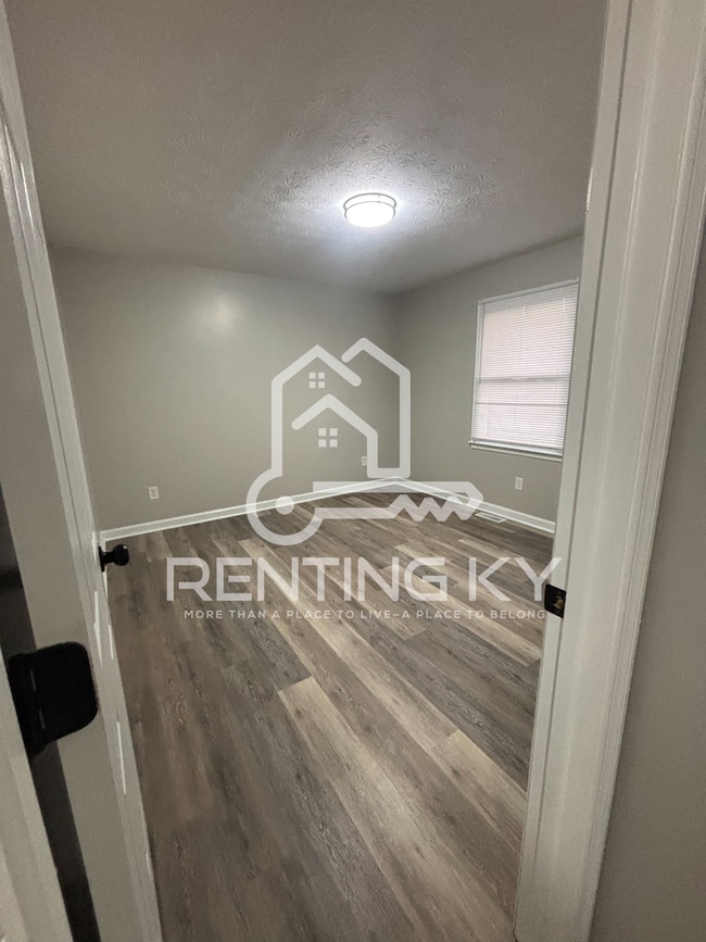 Building Photo - Newly Renovated 3-Bed, 1-Bath House with L...