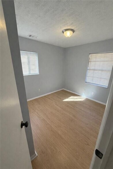 Building Photo - 7230 Mockingbird Trail