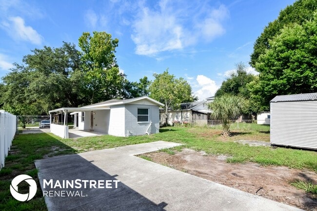 Building Photo - 3409 W Paxton Ave