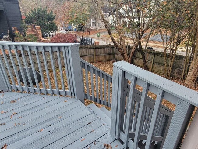 Building Photo - 51 Little St SE