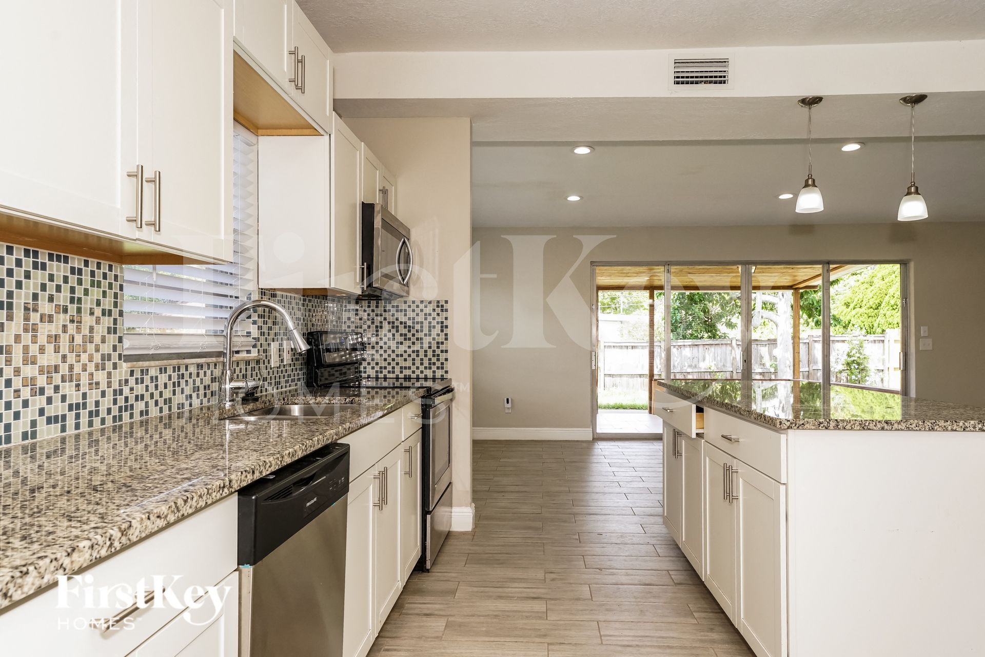 Building Photo - 1500 Dozier Ave