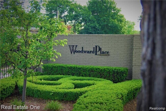 Building Photo - 1113 N Old Woodward Ave