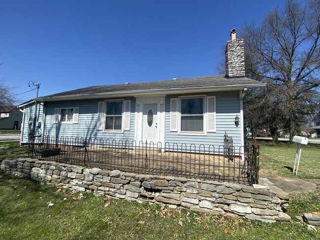 Building Photo - 205 S 9th St