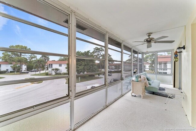 Building Photo - 2600 SE Ocean Blvd