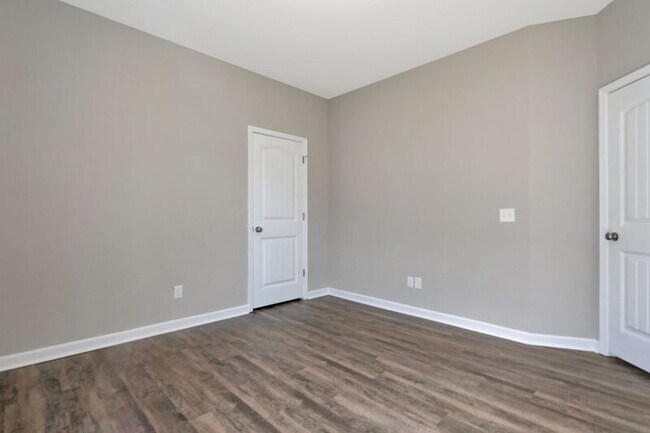 Building Photo - 102 Kennah Ct