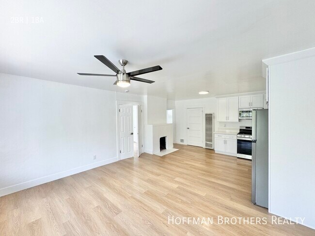 Building Photo - 858 N La Fayette Park Pl