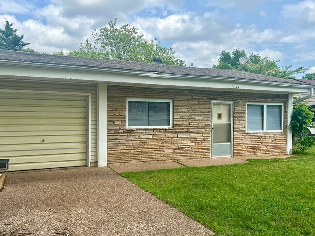 Primary Photo - 3323 Gary St
