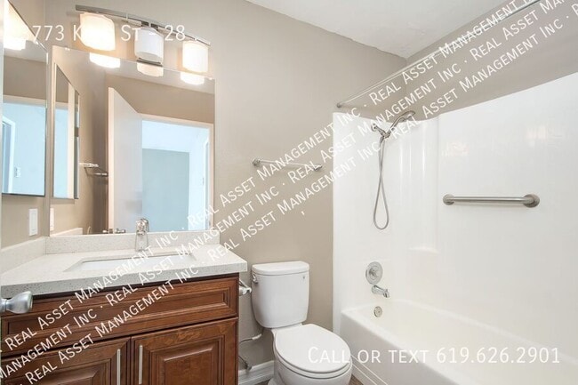 Building Photo - 3773 King St