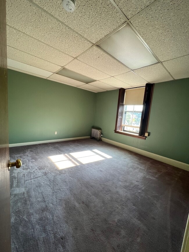 Building Photo - McShane Block