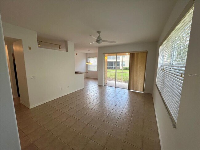 Building Photo - 4270 Vicenza Dr