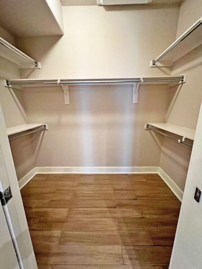 Building Photo - Great 2 Bdrm 2 Bath Condo in Lake Dallas Tx