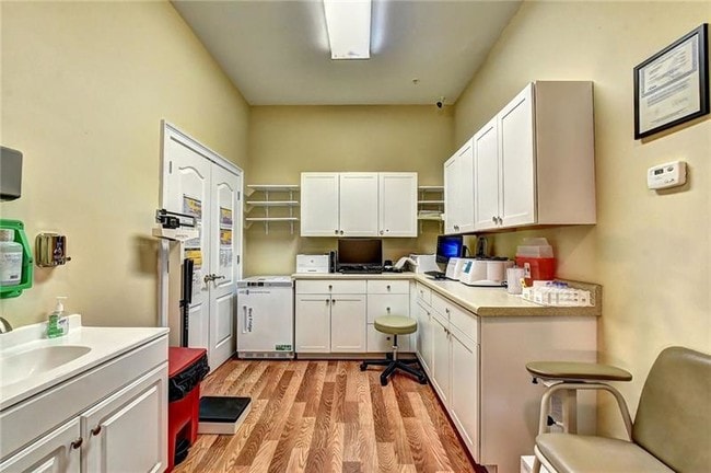 Building Photo - 4485 Tench Rd